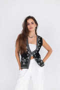 Salt vest in black