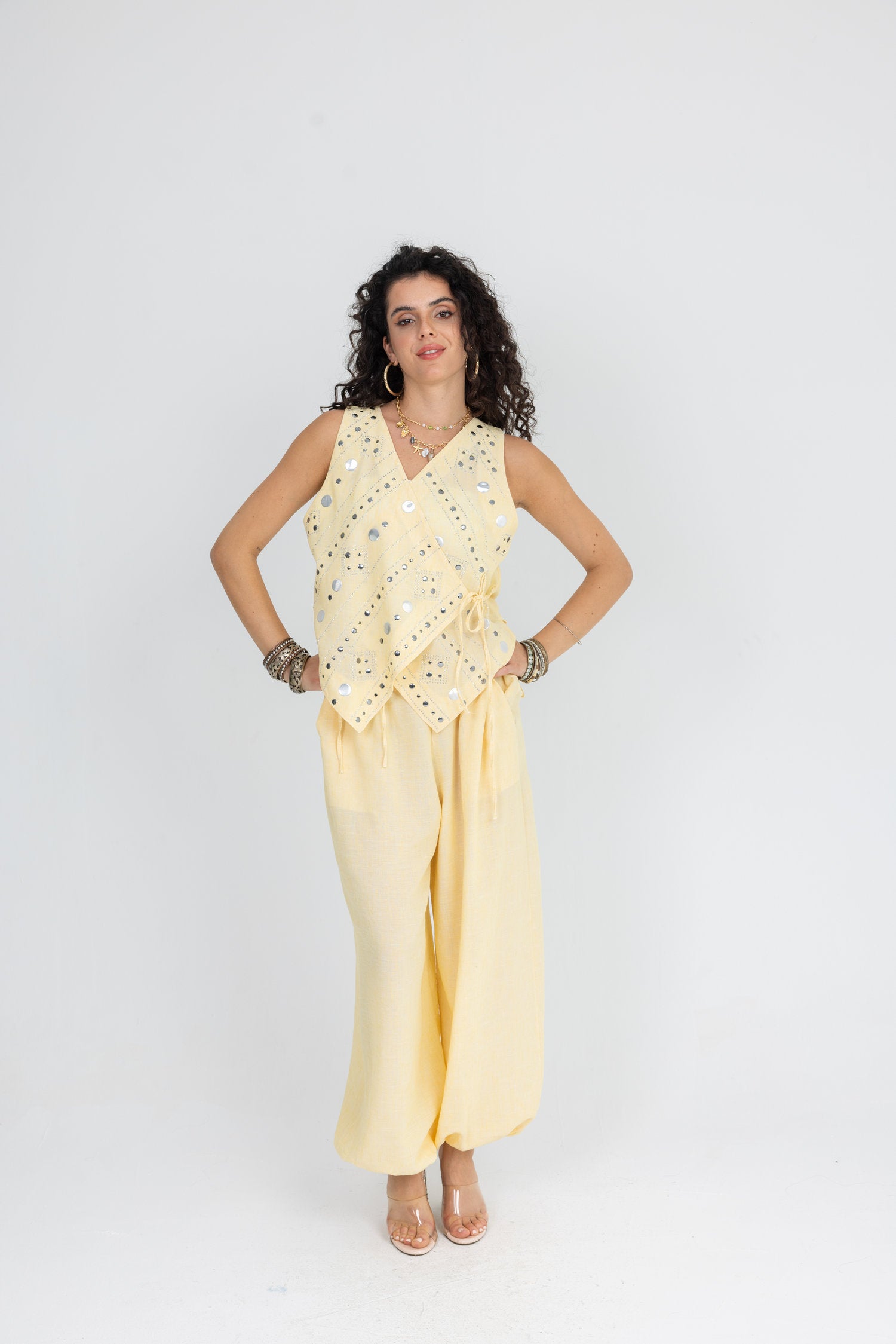 Gem Set in Yellow