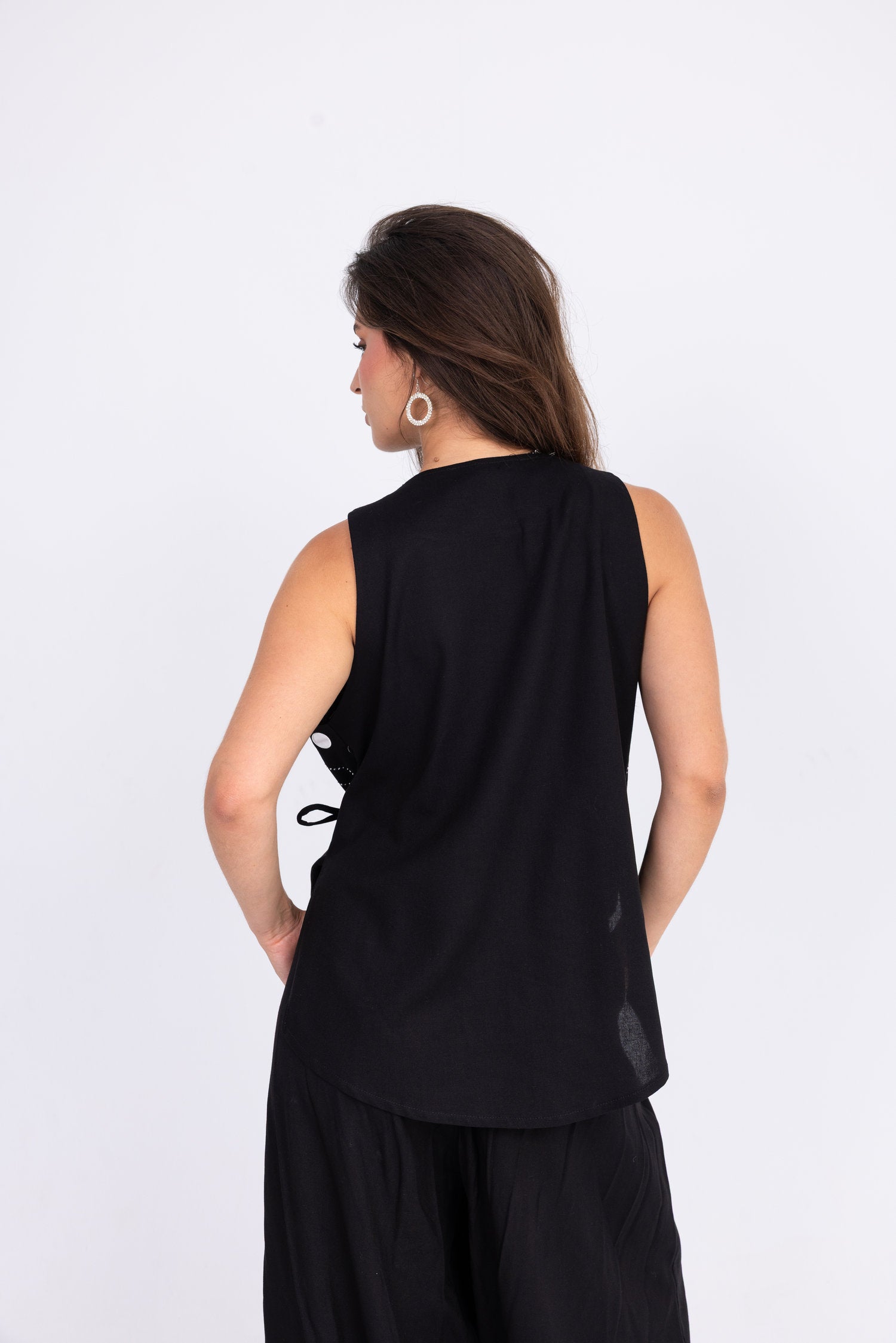 Gem Set in Black
