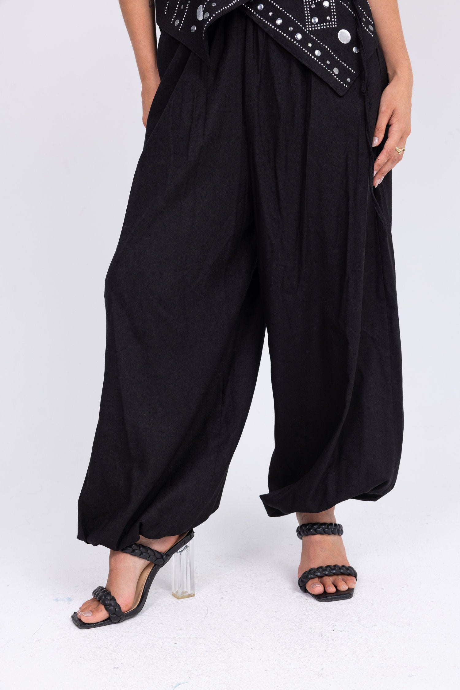 Gem Set in Black