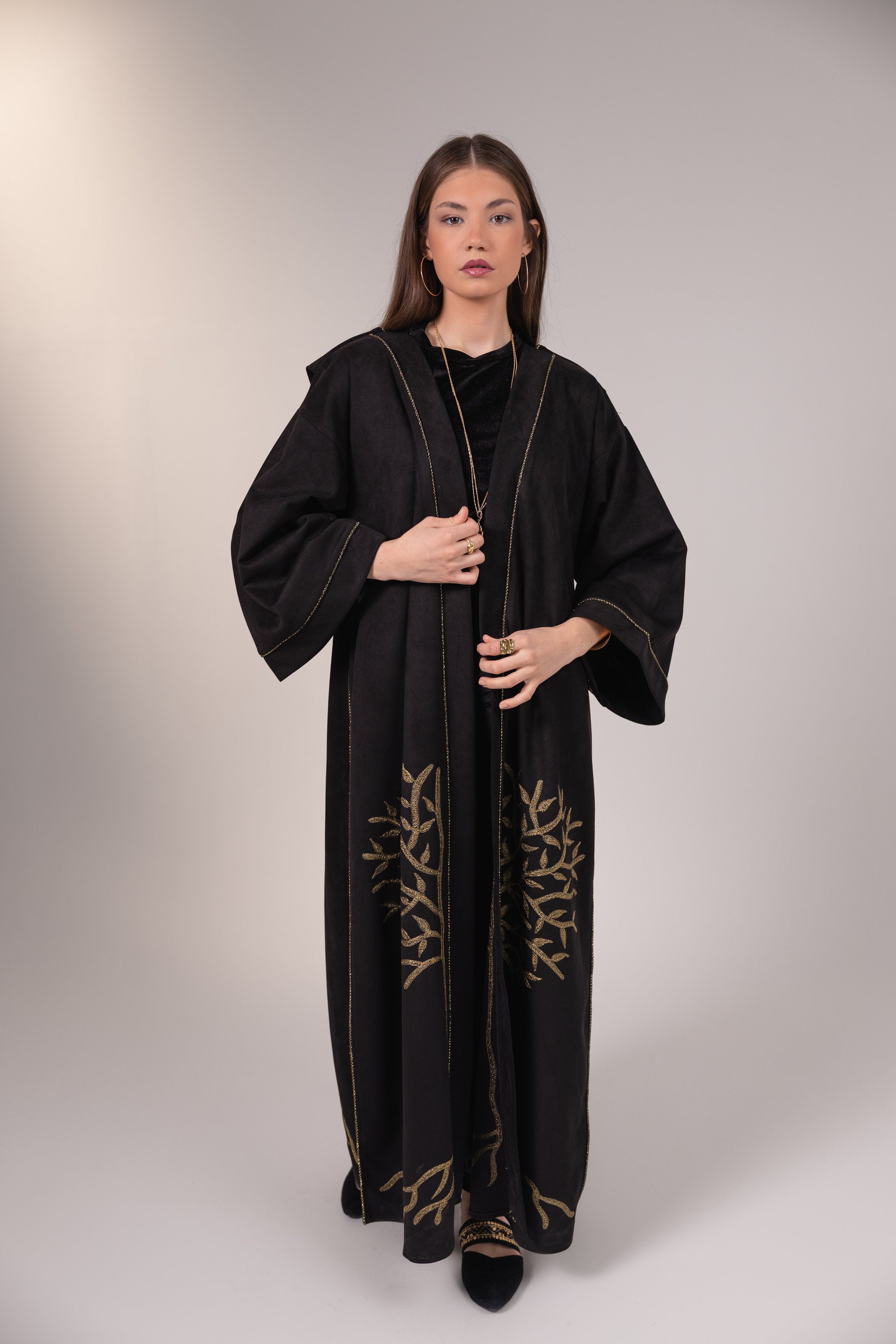 Yassmin Kaftan in Black
