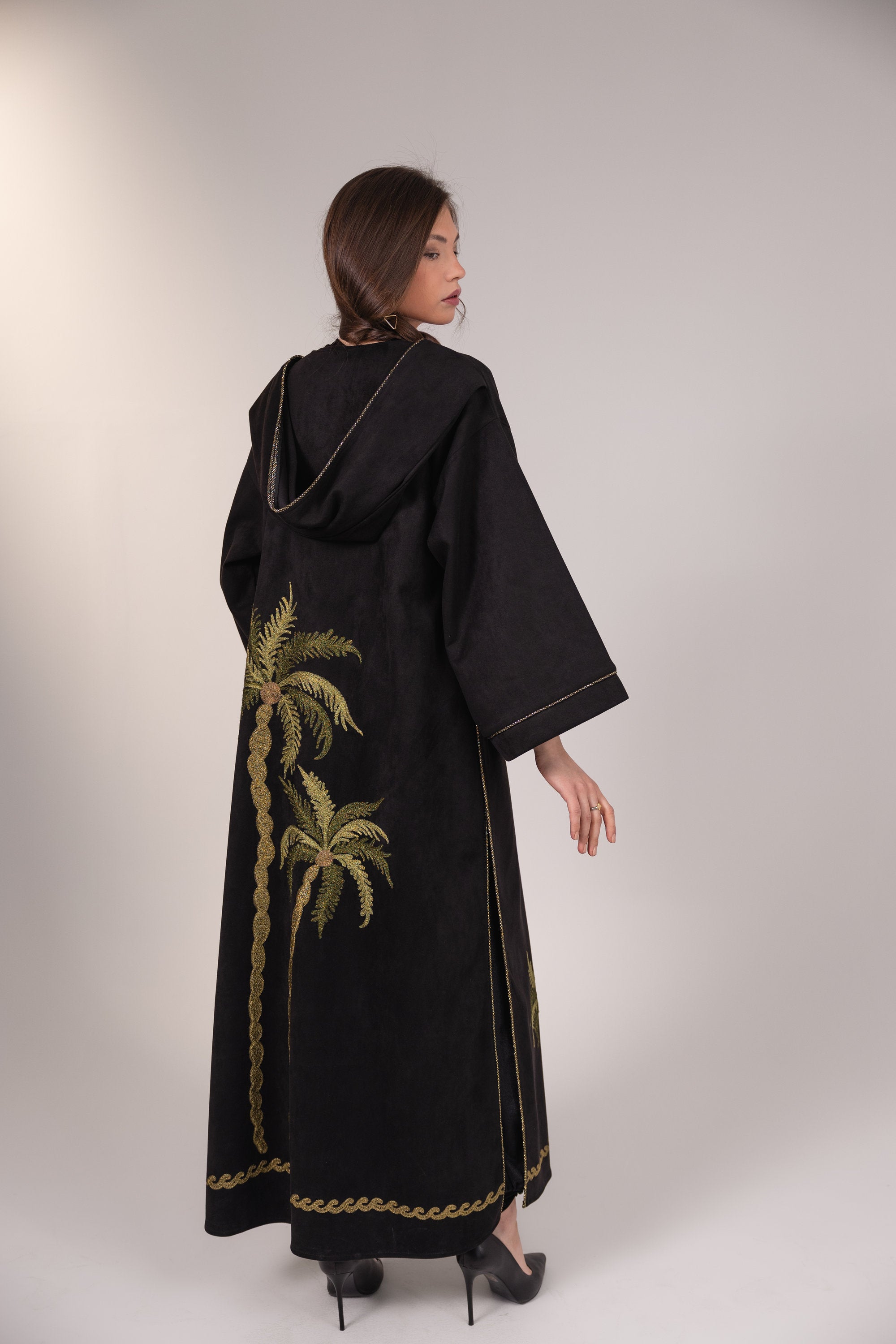 Feryal Kaftan in Black