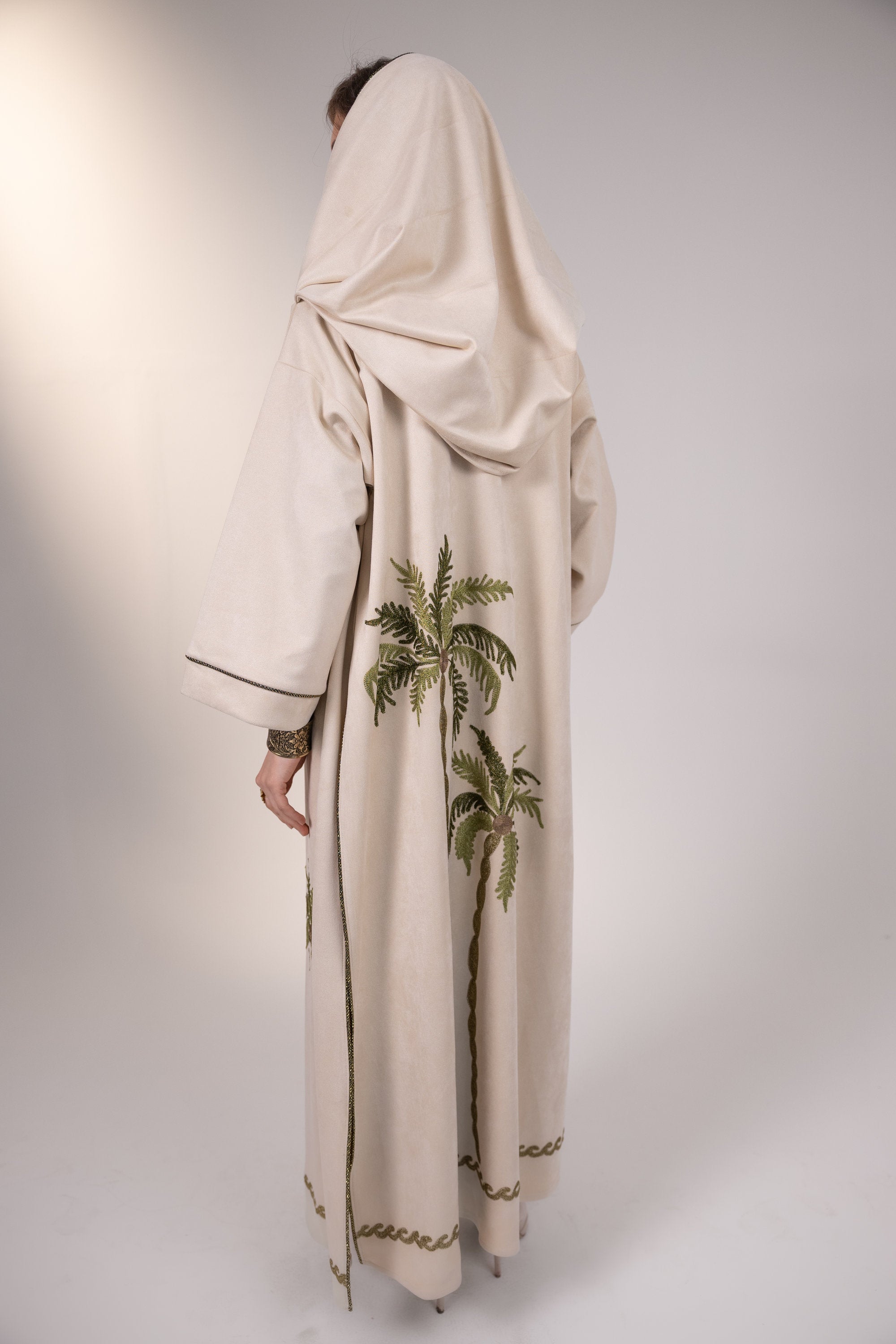 Feryal Kaftan in Off white