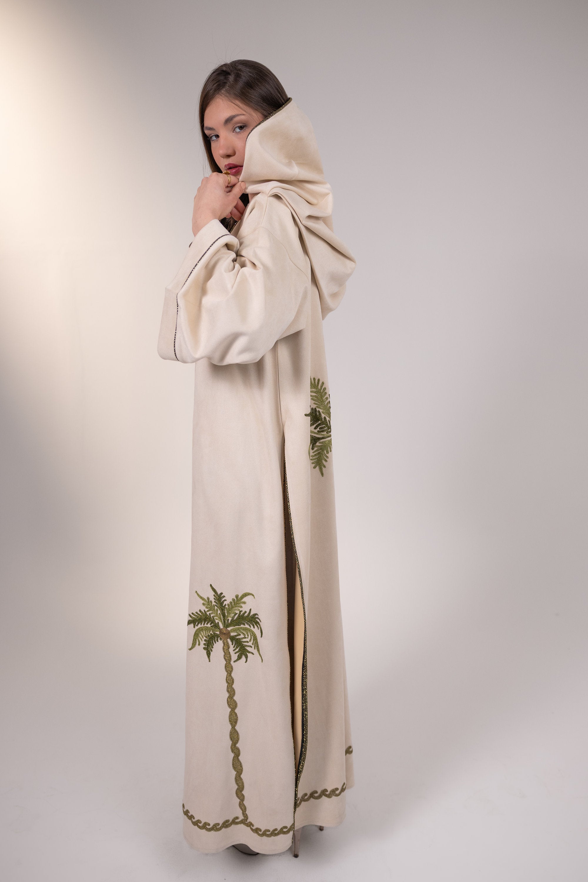 Feryal Kaftan in Off white