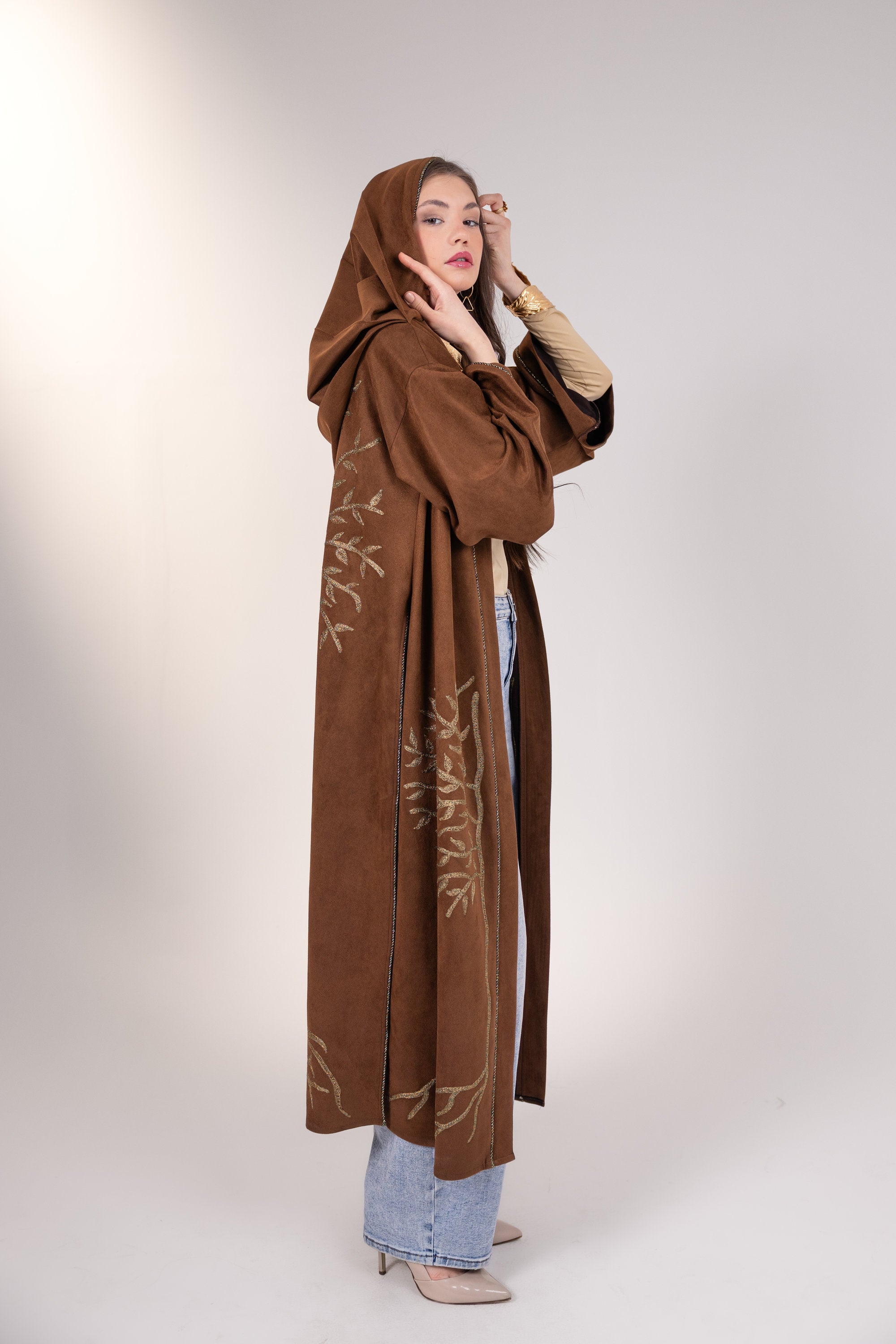 Yassmin Kaftan in Brown
