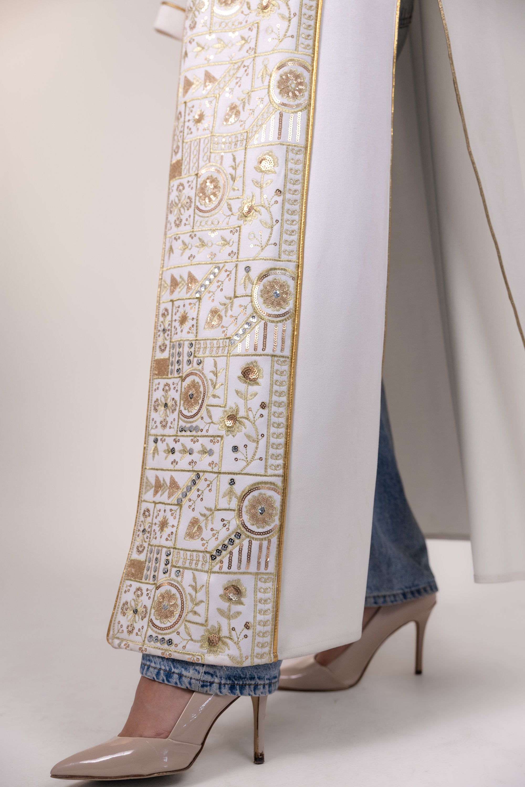 Layla Kaftan in Off White