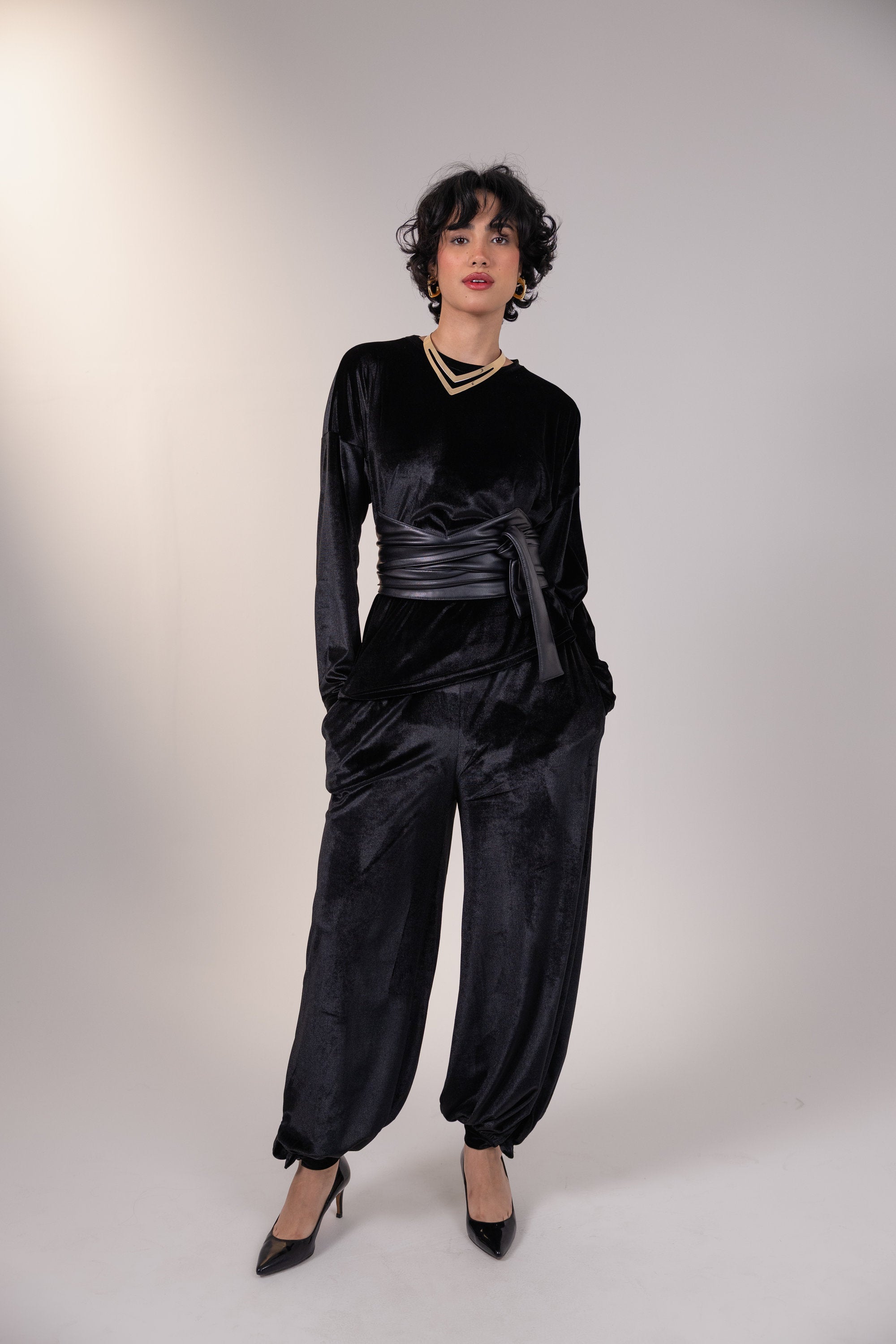 Anisa Basic in Black