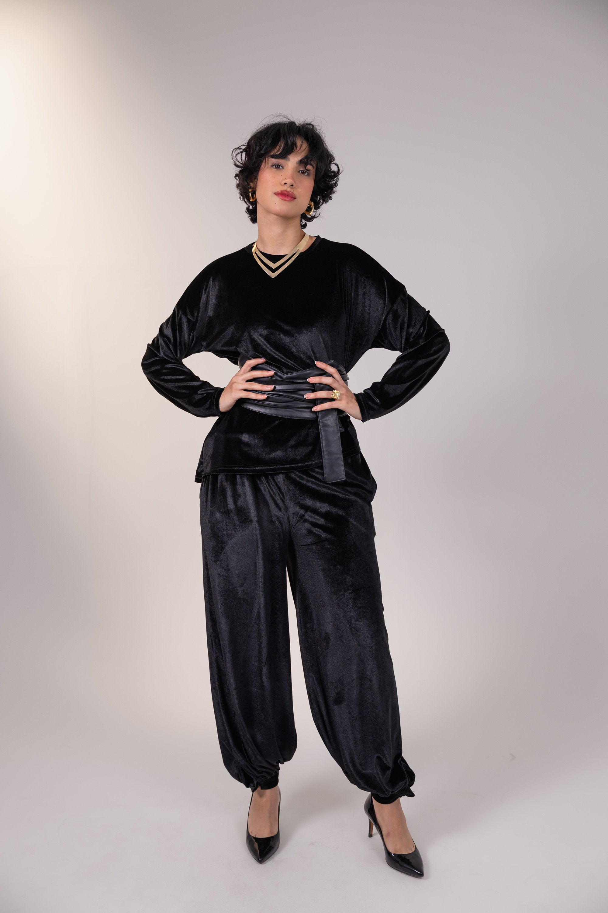Anisa Basic in Black