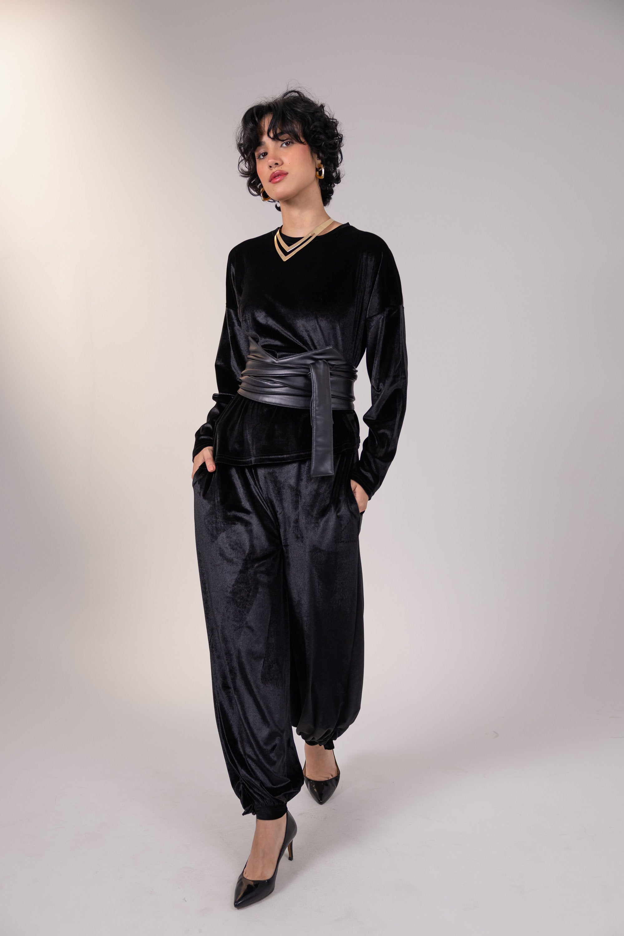 Anisa Basic in Black