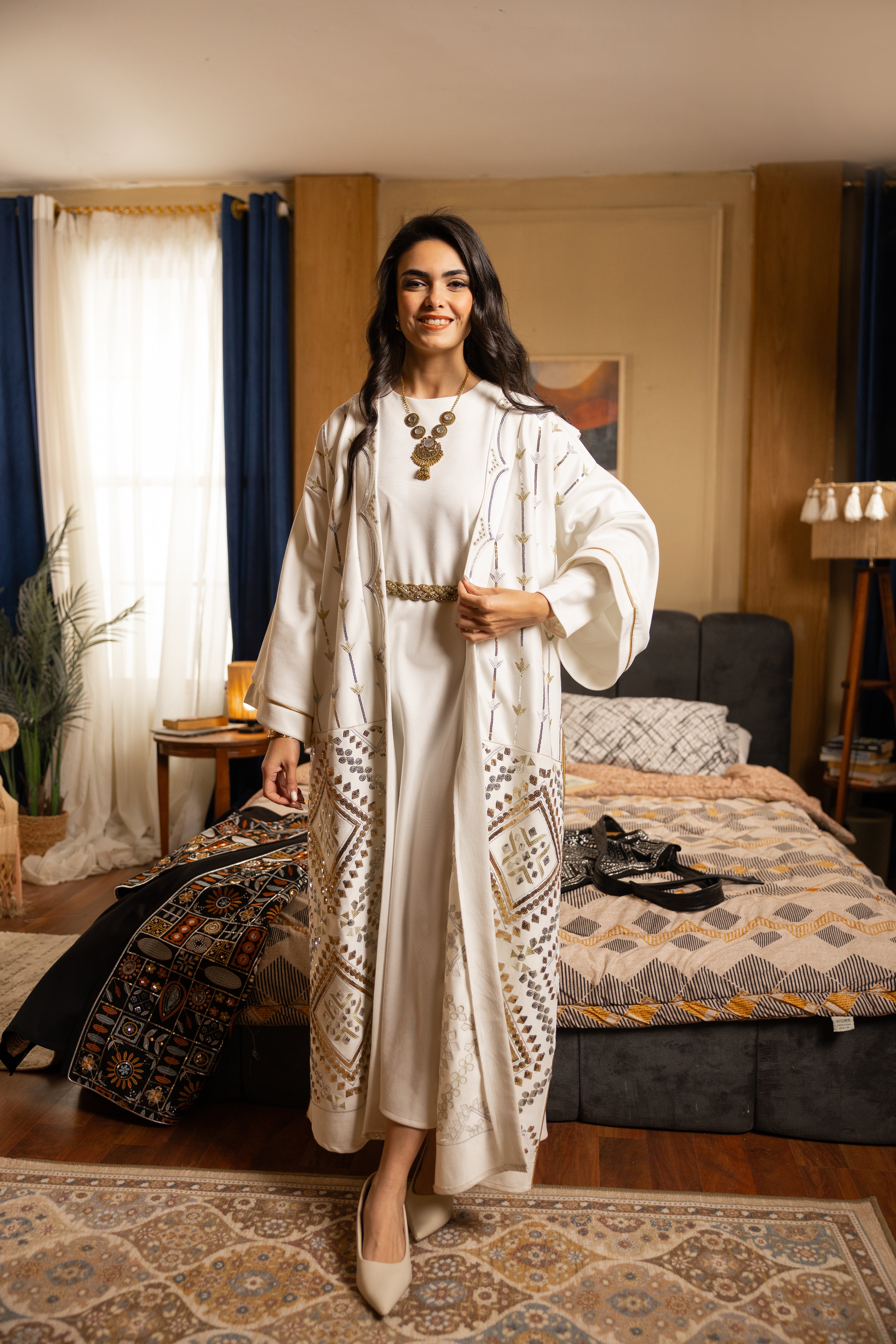 Nadia Kaftan in Off white