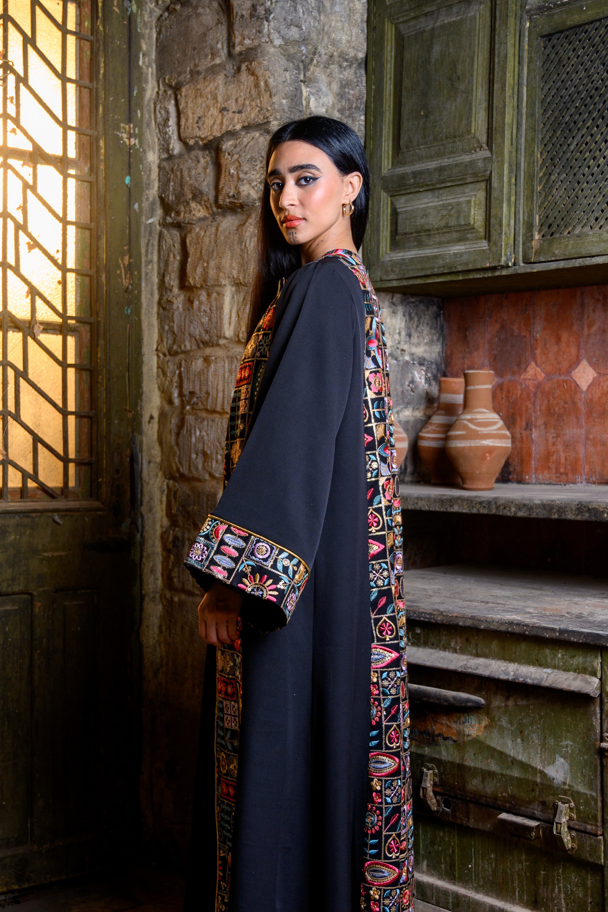 Zahra Kaftan _ Black