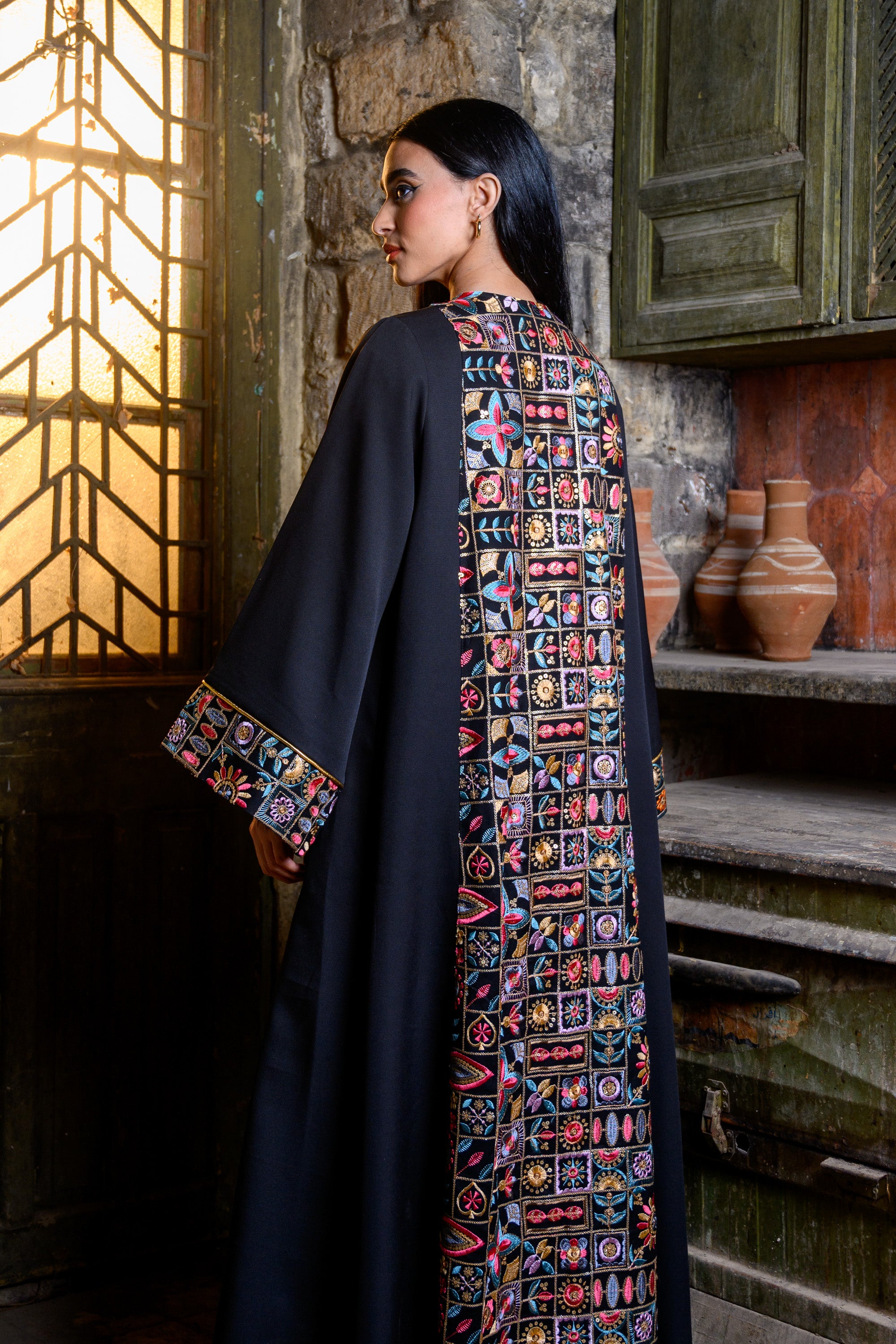 Zahra Kaftan _ Black