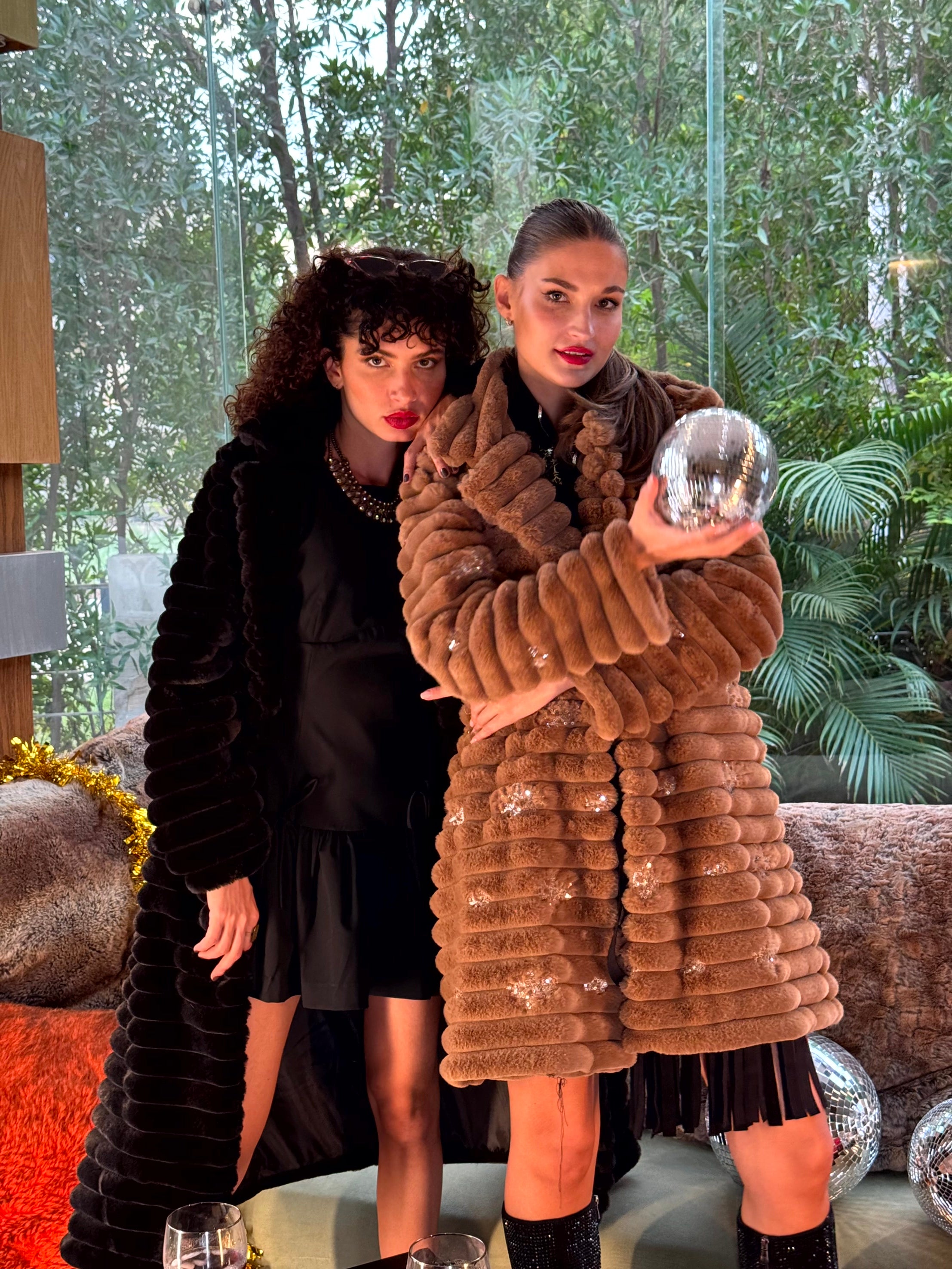 Sparkles fur coat Black