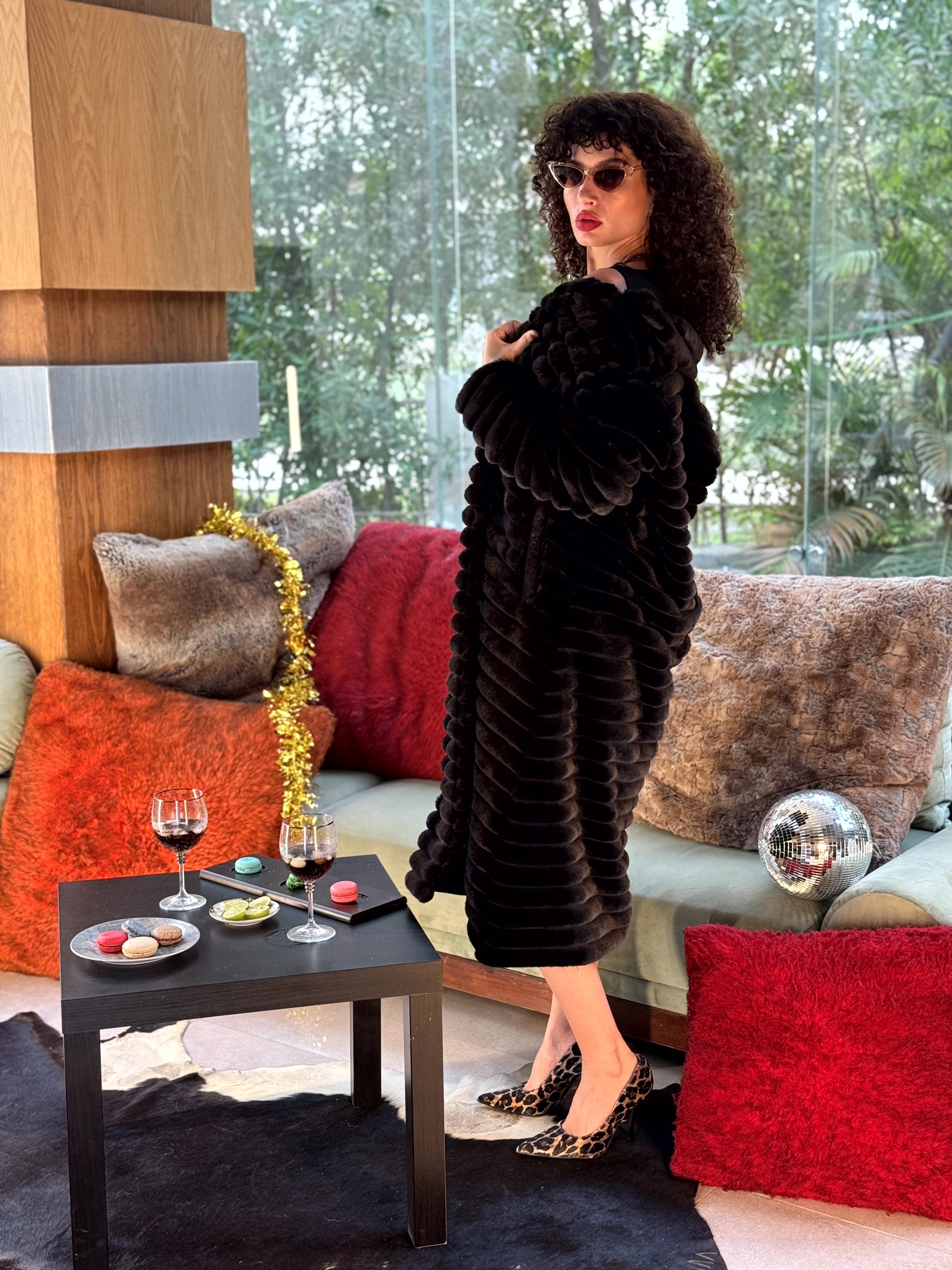 Sparkles fur coat Black