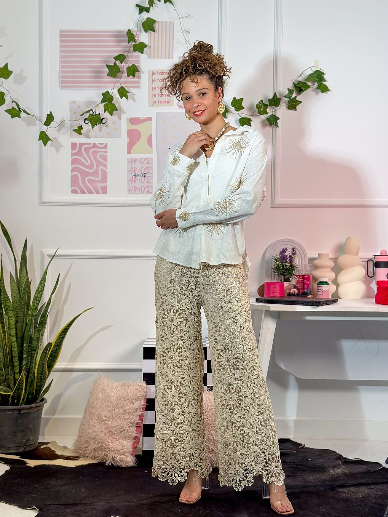 Viola jubayr Embroiderey pants