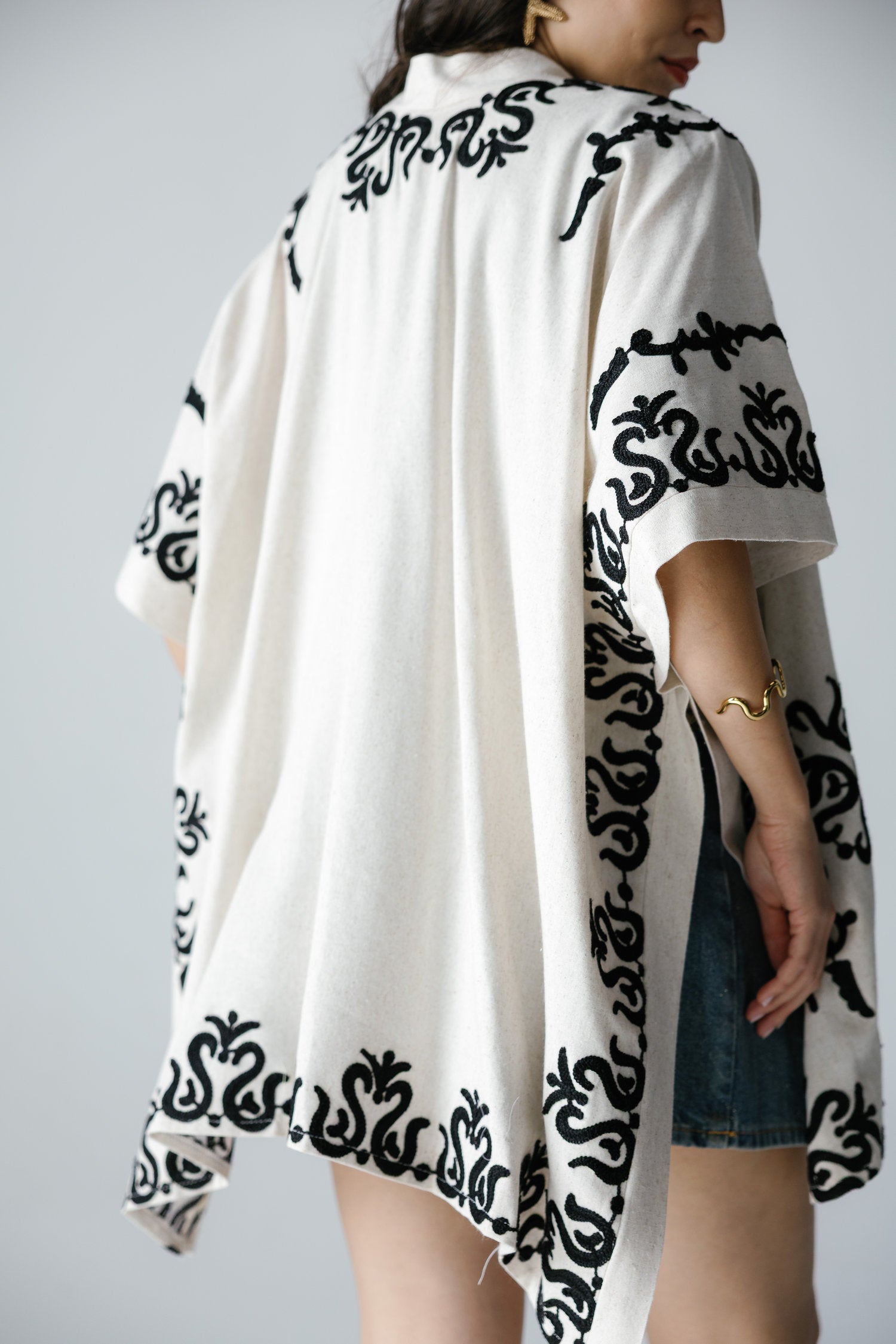 Wisdom Kimono