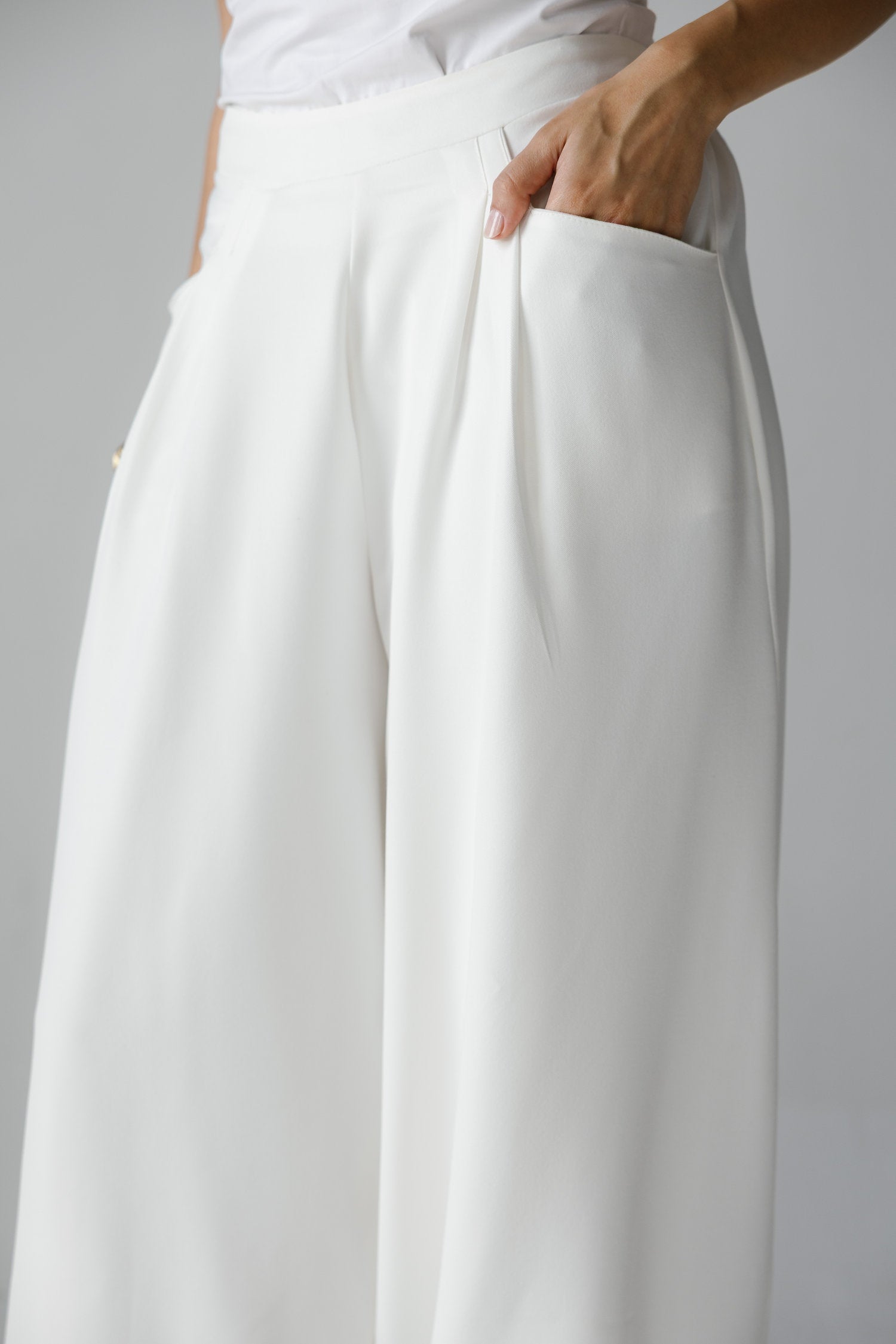 Rare Pants white